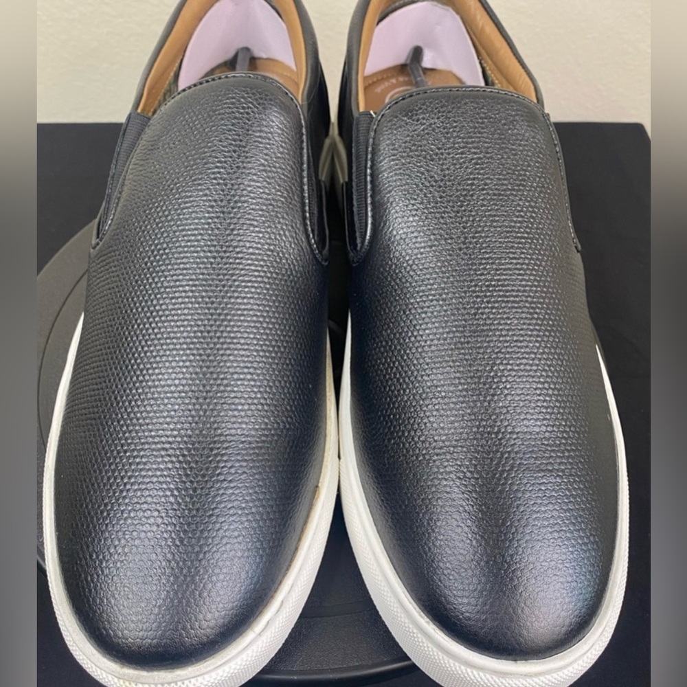 New Men’s Leather Loafers 10.5 & 13